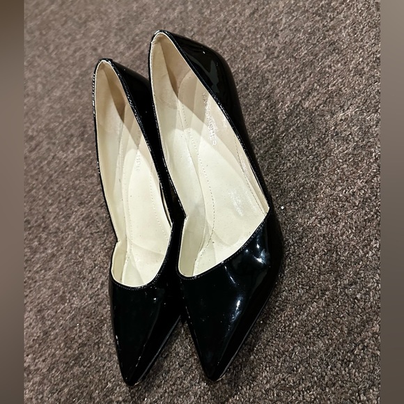 Marc Fisher 9.5 Patent Leather Sexy shiny Pumps High Heels Black Office Career - Picture 5 of 8